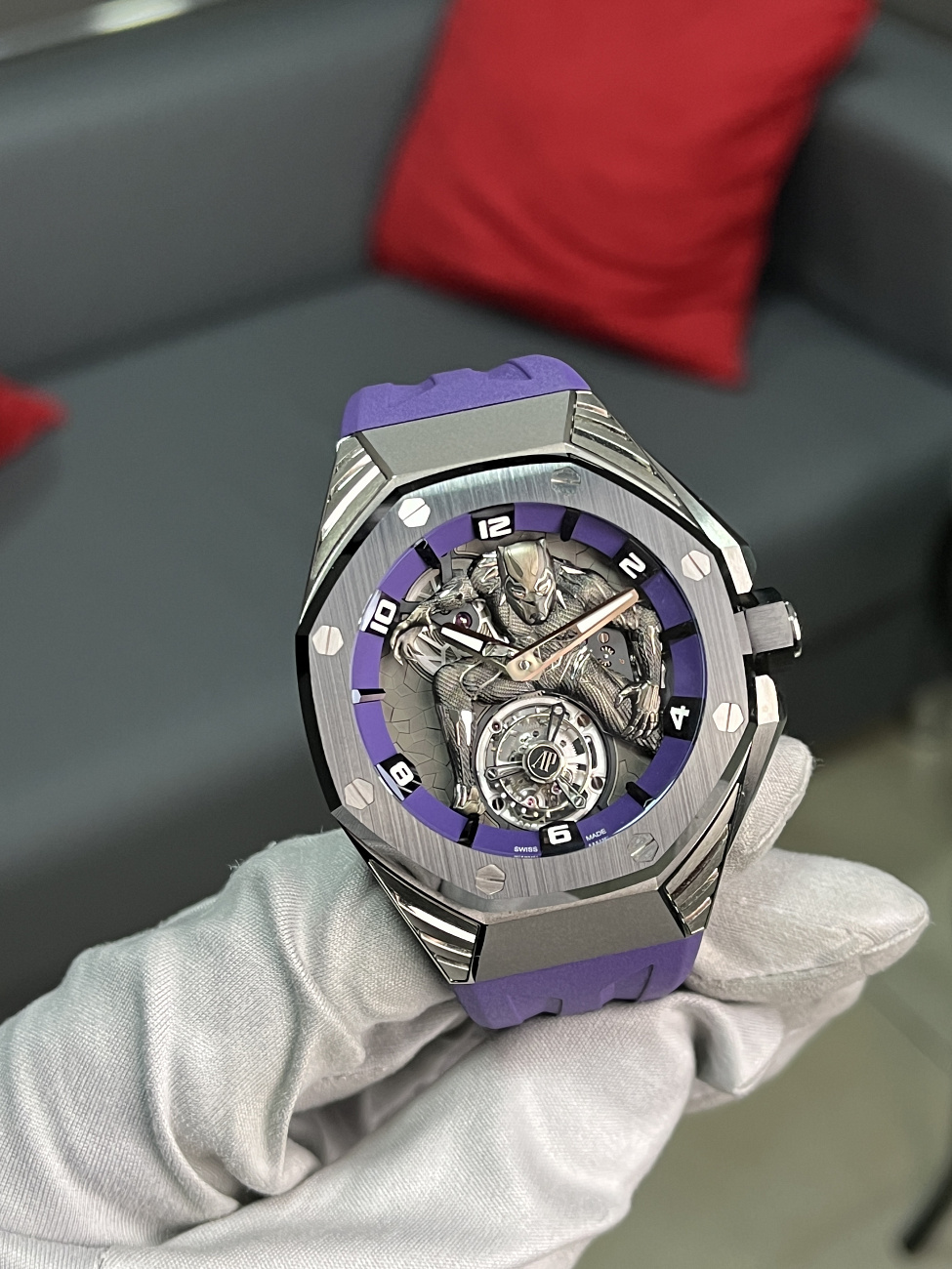 Часы Audemars Piguet  Royal Oak Concept Marvel Black Panther Flying Tourbillon  26620IO.OO.D077CA.01