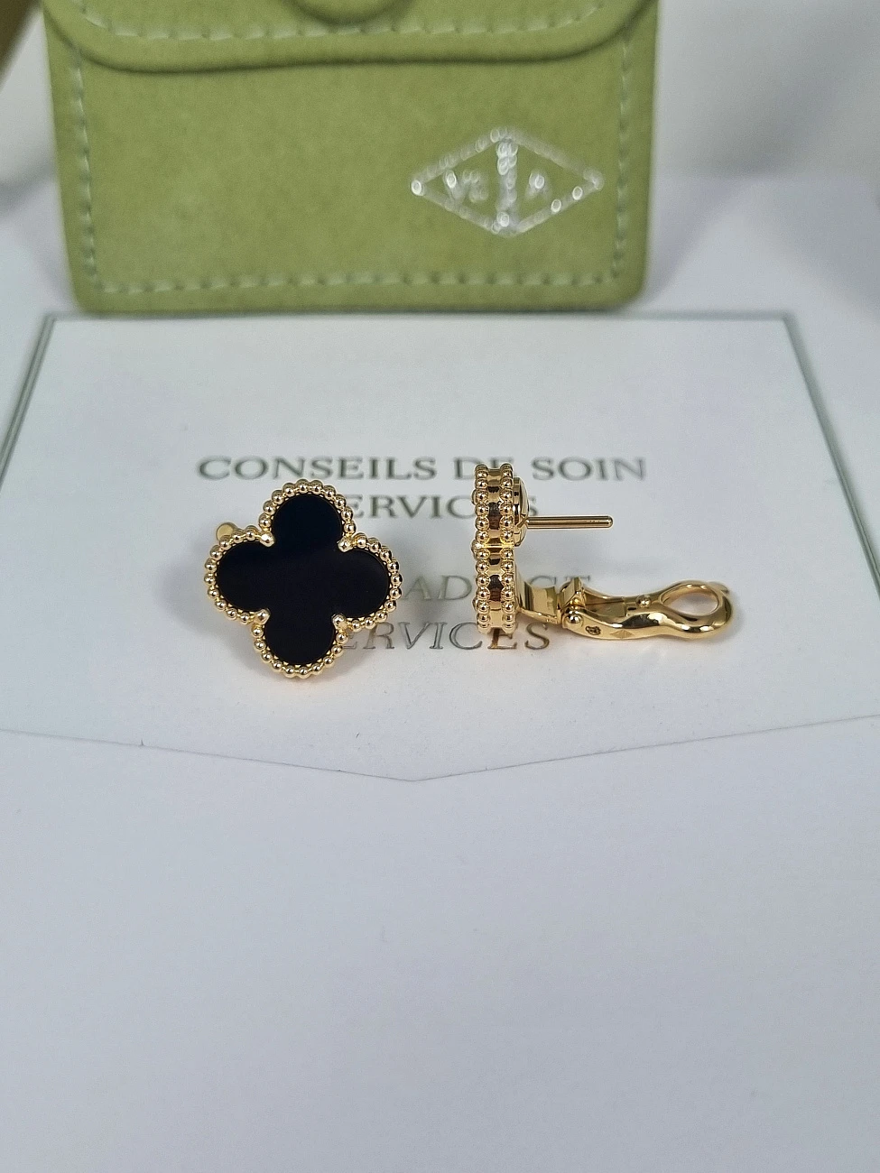 Украшение Van Cleef &amp; Arpels  Vintage Alhambra Earrings Onyx  VCARA44200 