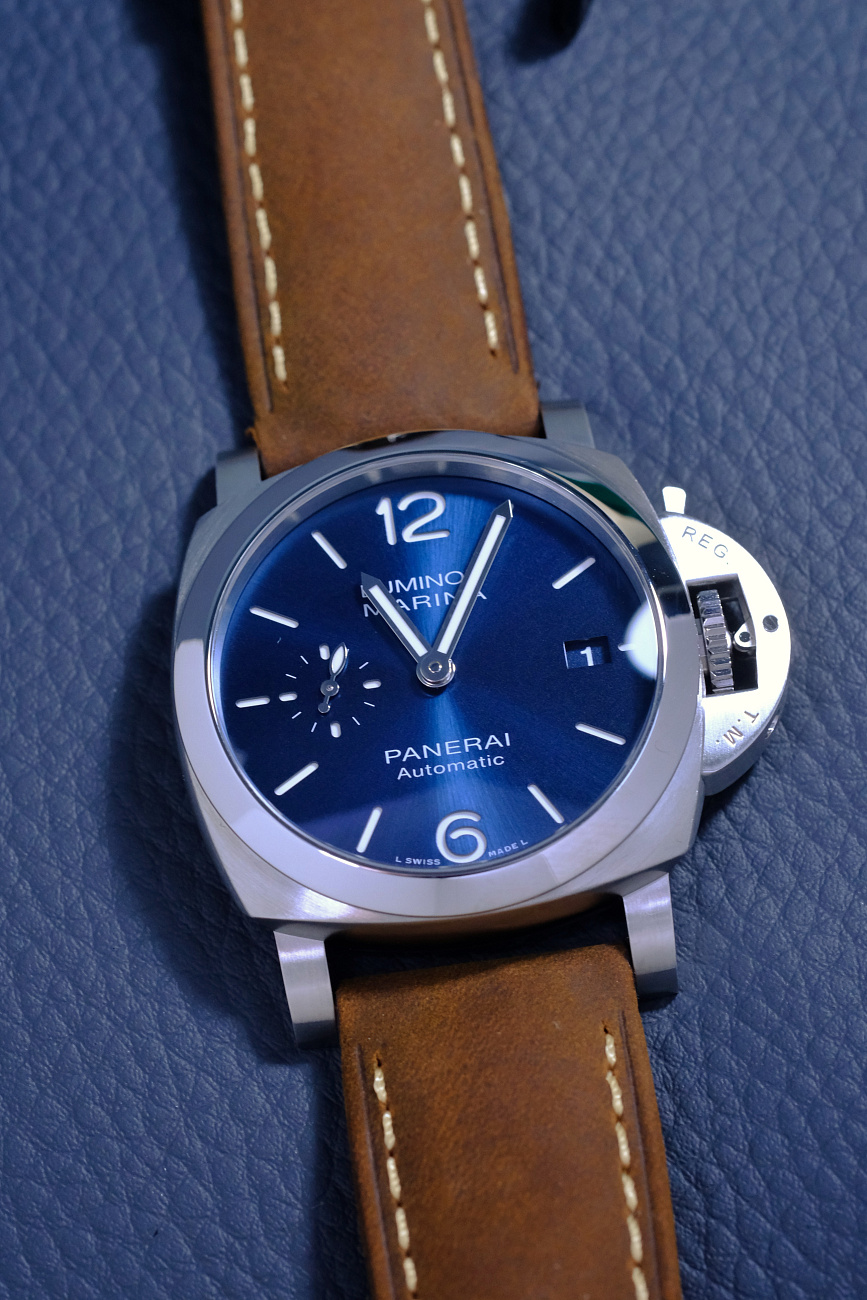 Часы Panerai  Luminor Quaranta  PAM02370