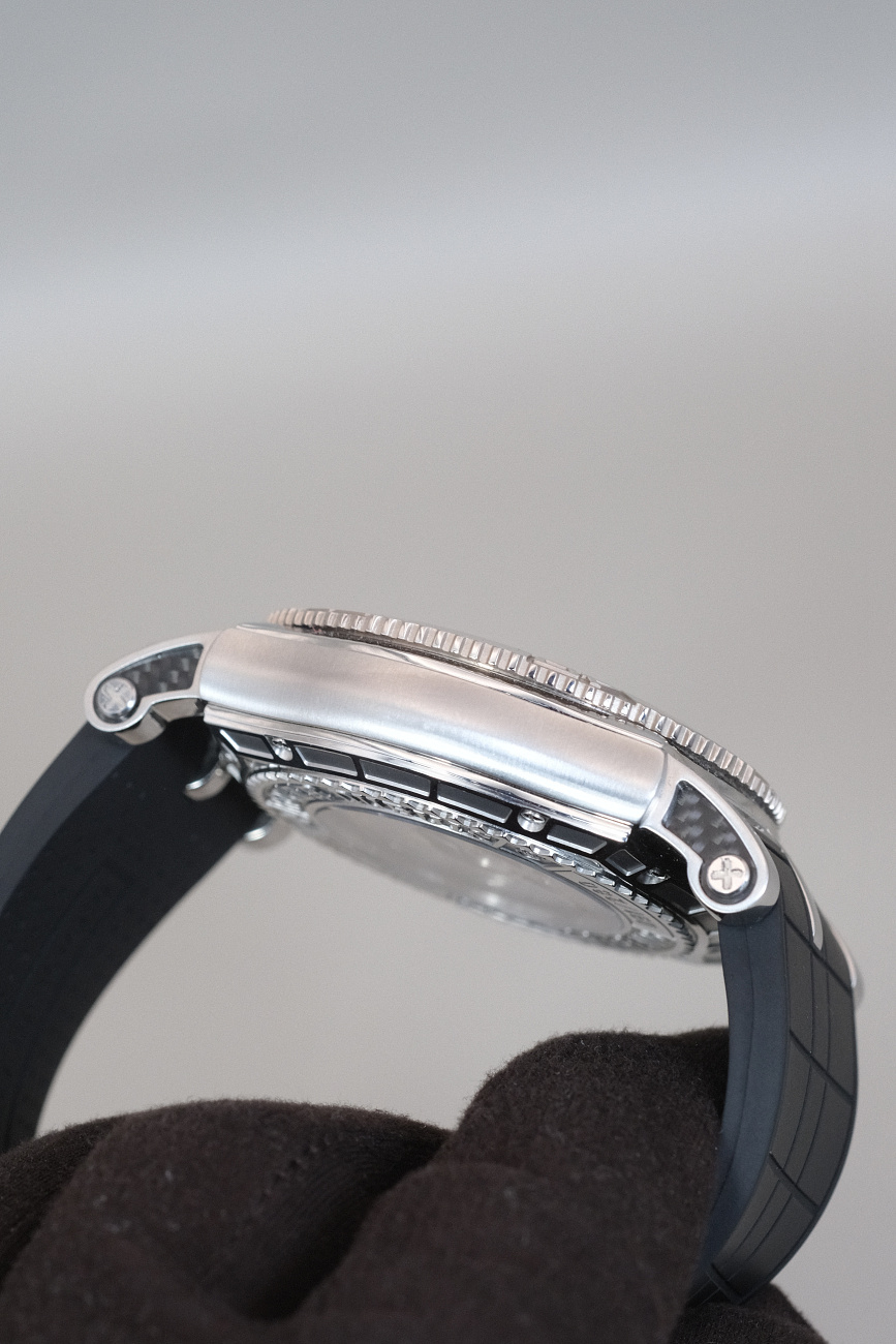 Часы Roger Dubuis  Easy Diver Tourbillon 02 9  SE48