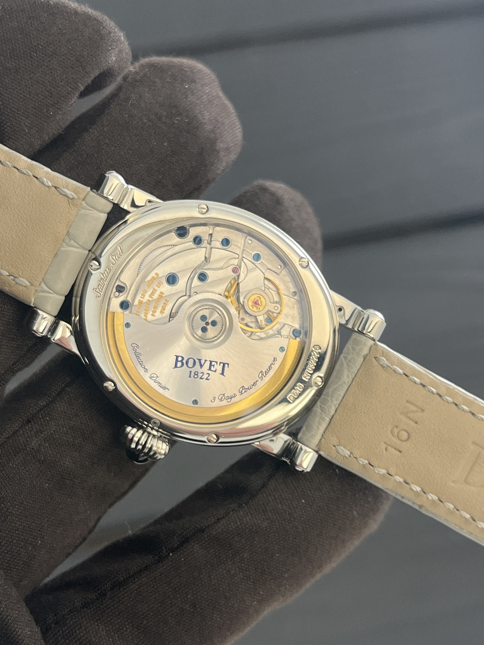 Часы Bovet  Dimier Recital 19 Miss Dimier  R19S0002-SD1