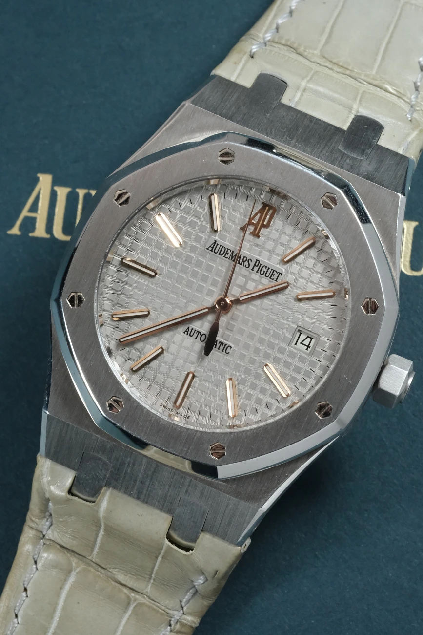 Часы Audemars Piguet  Royal Oak 15310 Italy Platinum 39 mm  15310PT.OO.D008CR.01
