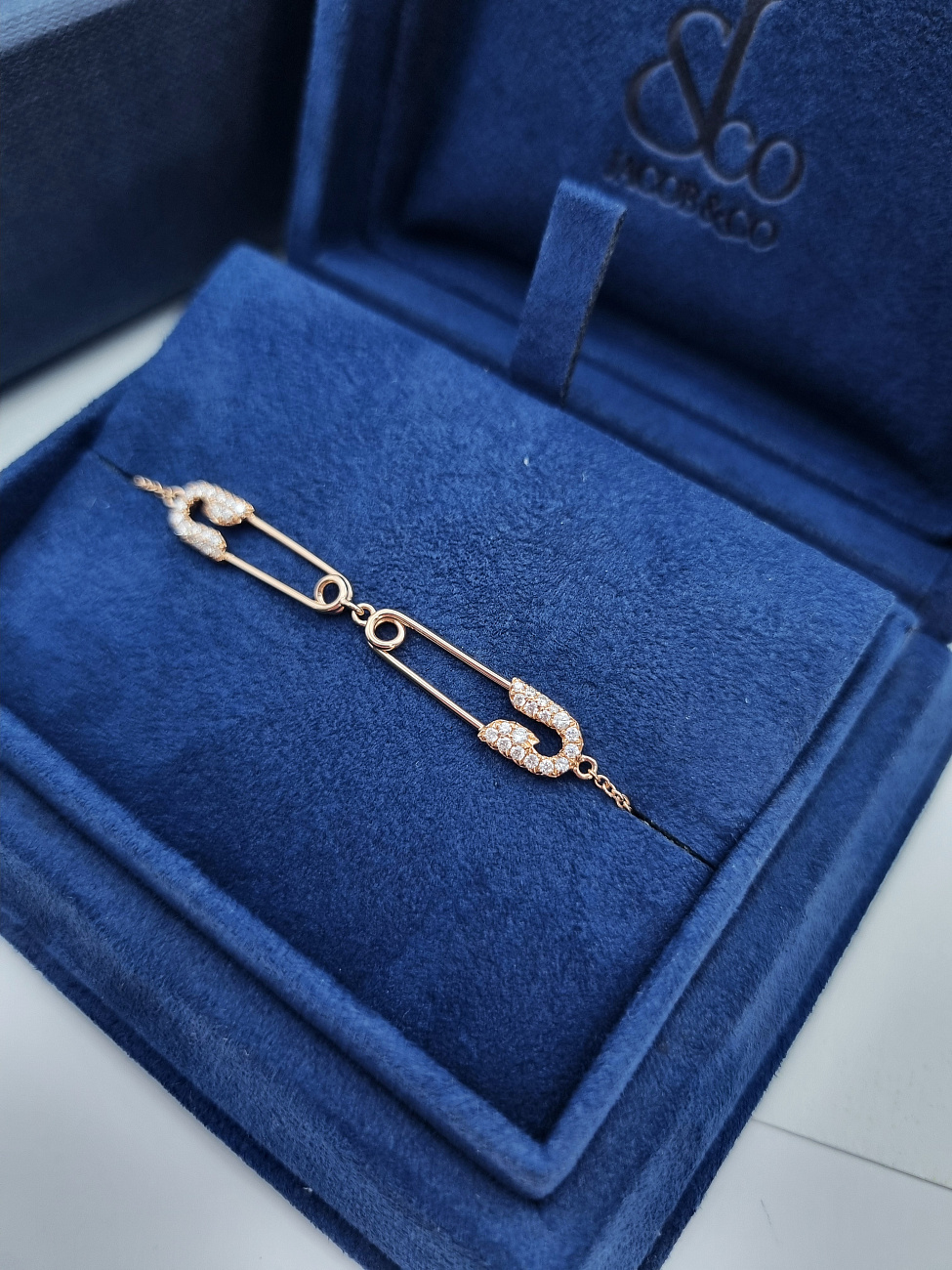 Украшение Jacob & Co  Securus Double Pin Bracelet  92253004 