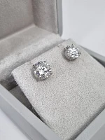 Украшение Graff  Stud Earrings 3,01/3,06 Ct. D-E/Vs1   