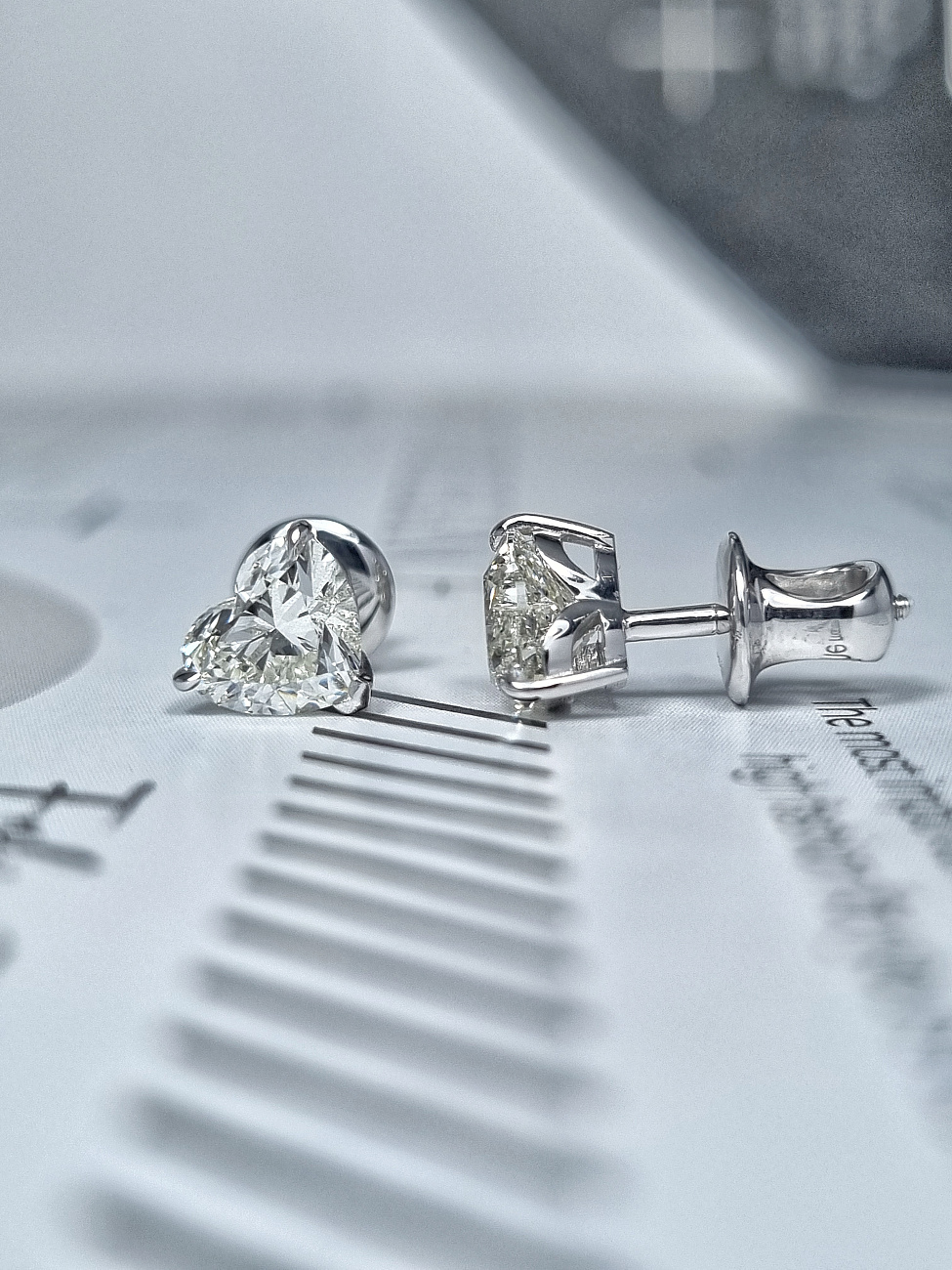 Украшение GIA  Серьги с бриллиантами 0,90/0,90 ct. K/VVS1   