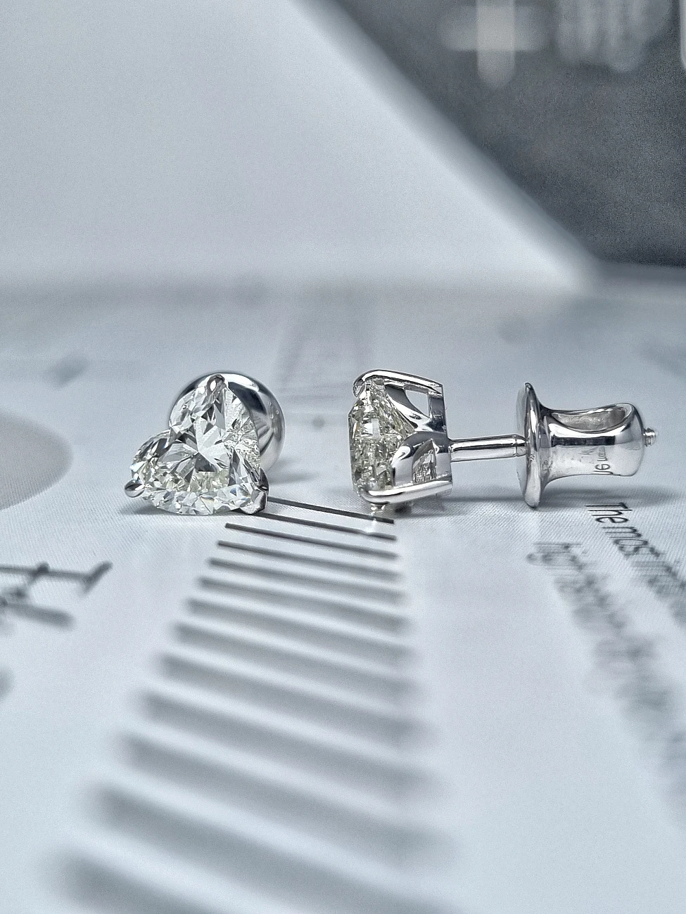 Украшение GIA  Серьги с бриллиантами 0,90/0,90 ct. K/VVS1   