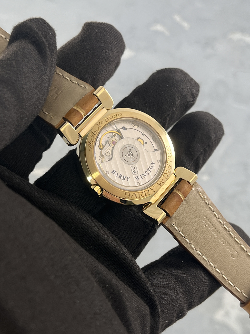 Часы Harry Winston  Premier Automatic Date 18K Yellow Gold  Premier