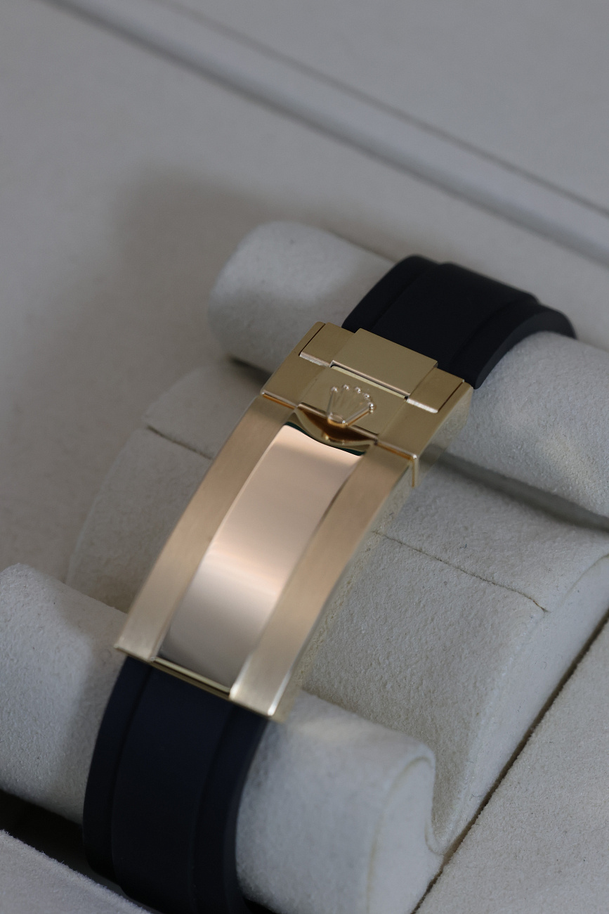 Часы Rolex  Cosmograph Daytona Yellow Gold Factory Diamonds Oysterflex  126538TBR