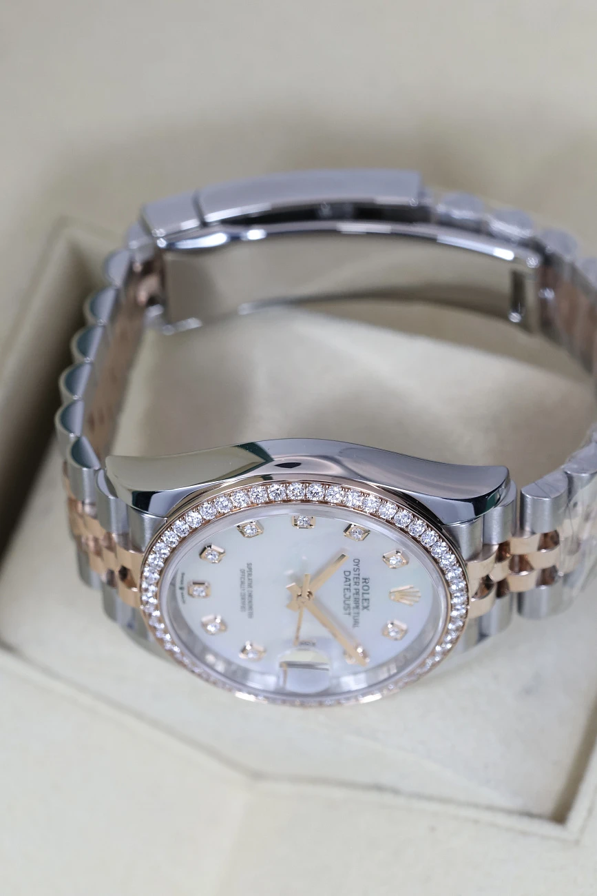 Часы Rolex  Oyster Perpetual Datejust 36 Mm MOP Dial Everose Rolesor  126281RBR