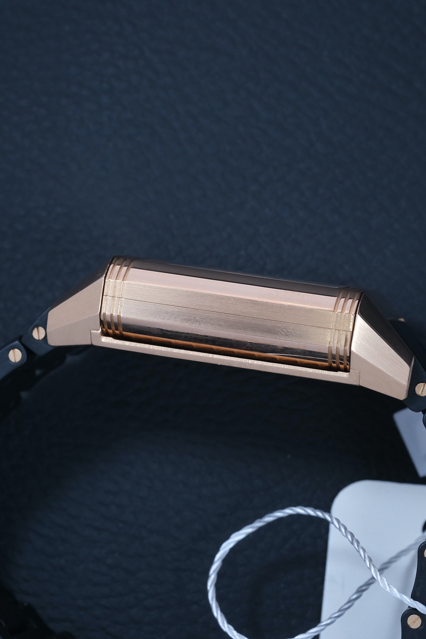 Часы Jaeger-LeCoultre  Reverso Hometime Black  Q7002672