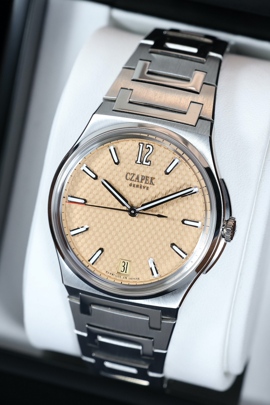 Часы Czapek  Antarctique Passage De Drake S Salmon S Di 38.5Mm  ANTARCTIQUE PASSAGE DE DRAKE S SALMON S DI
