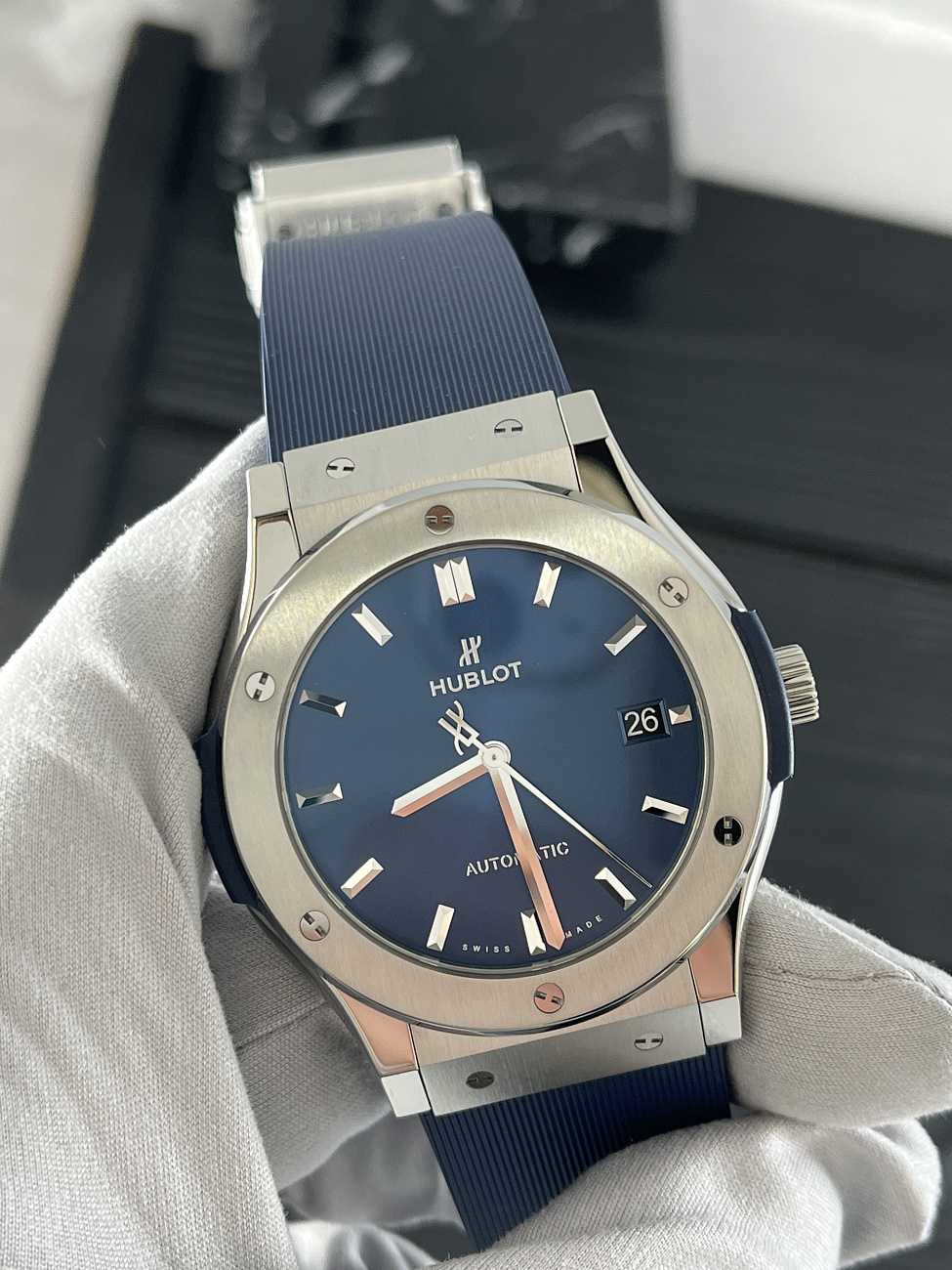 Часы Hublot  Classic Fusion Blue Titanium 45 Mm  511.NX.7170.RX
