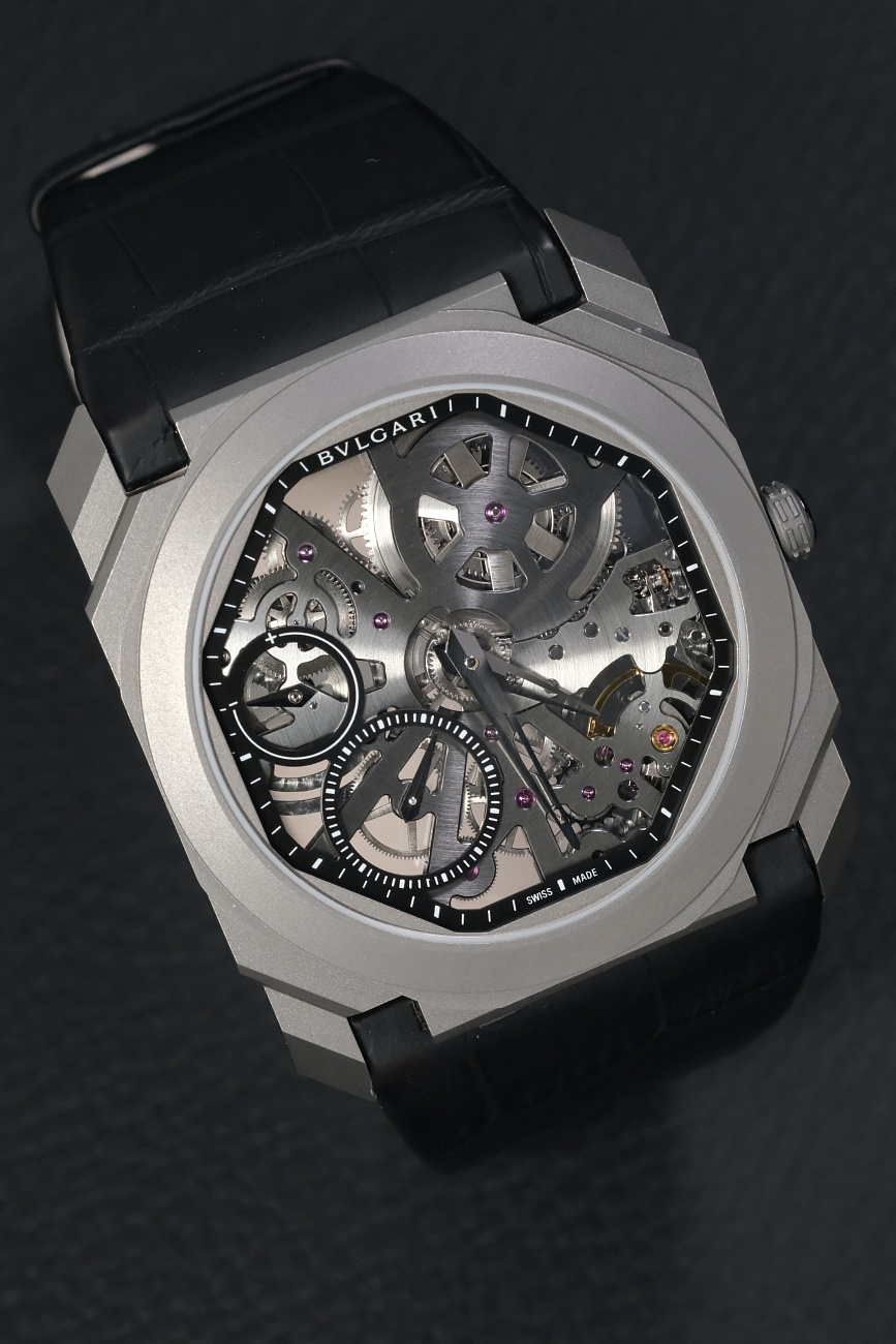 Часы Bvlgari  Octo Finissimo Skeleton Titanium Power Reserve  102714