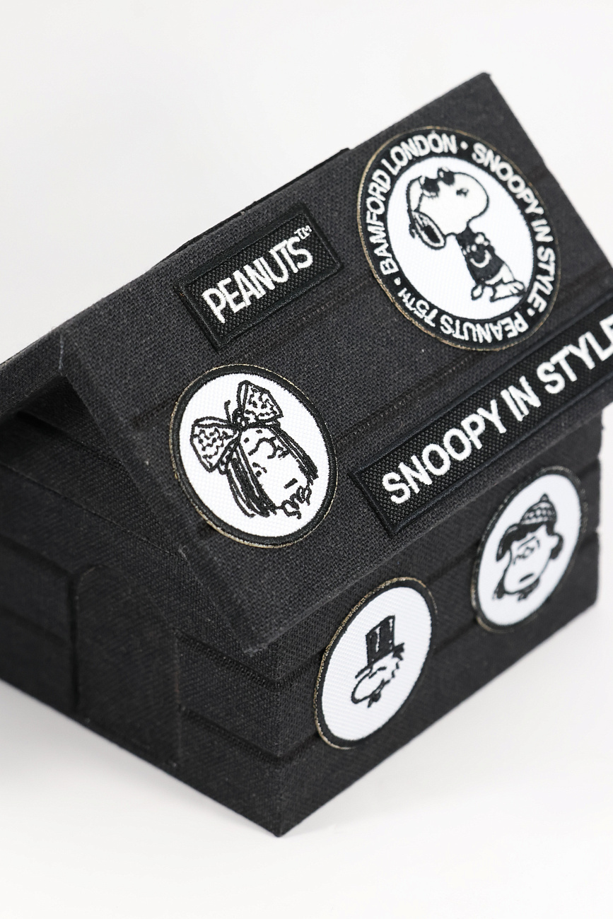 Часы Bamford   SNOOPY LIMITED-EDITION GMT 75TH ANNIVERSARY OF PEANUTS  SNOOPY