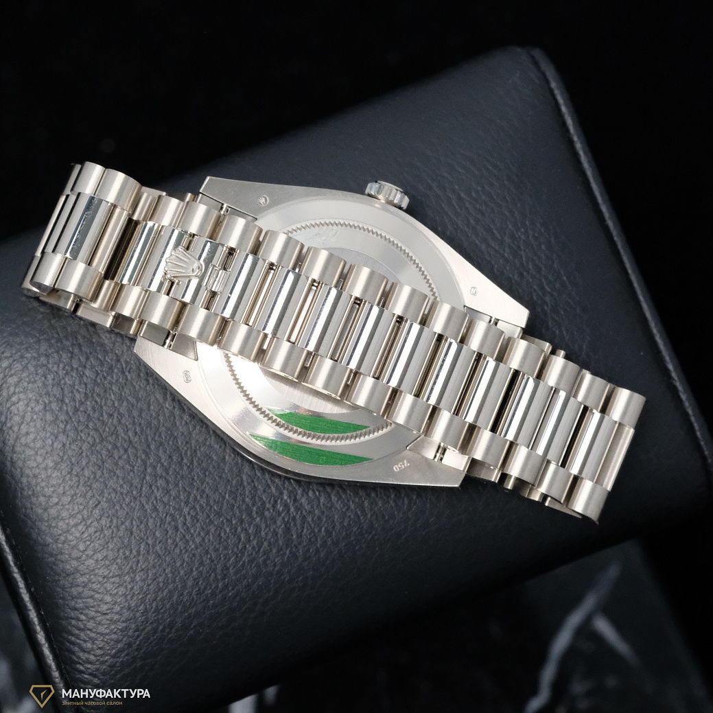 Часы Rolex  Oyster Perpetual Day-Date 40 Mm White Gold Meteorite Dial Factory Diamonds  228349rbr-0040