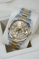 Часы Rolex  Sky-Dweller Steel &amp; Yellow Gold Champagne Dial  336933