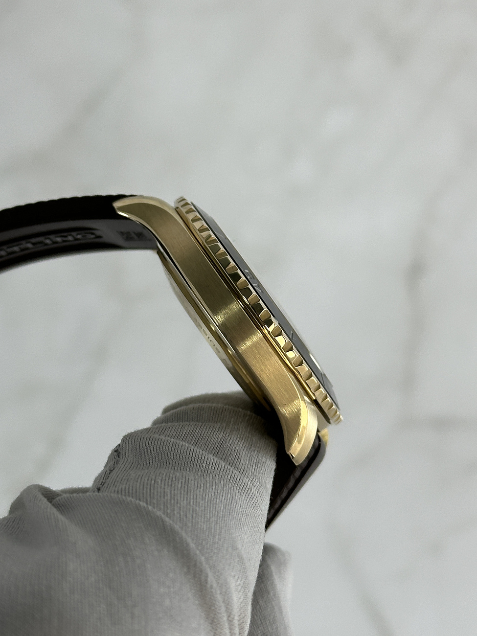 Часы Breitling  Superocean Automatic 42 Bronze Brown  N17376201Q1S1