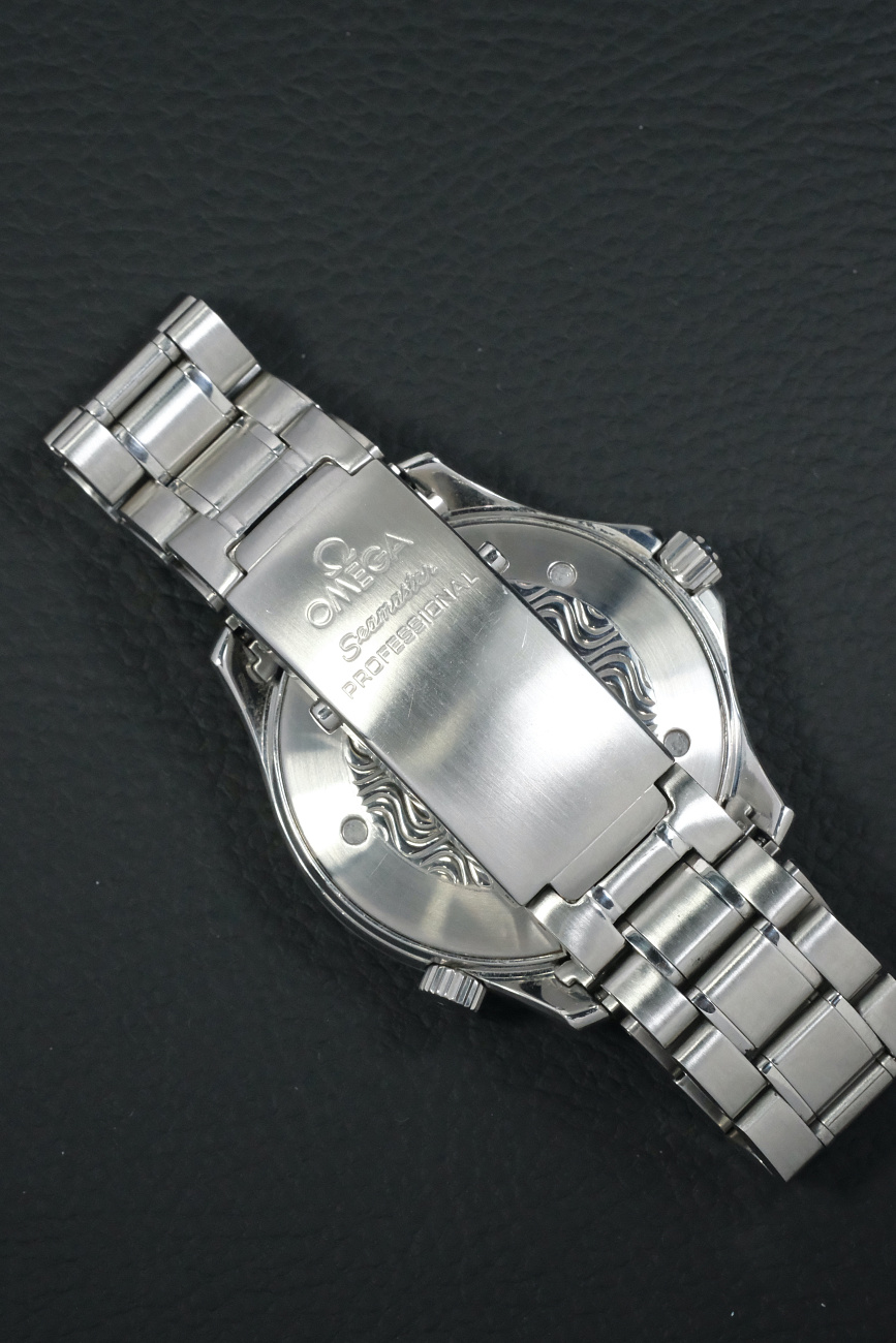 Часы Omega  Seamaster 41Mm Electric Blue Quartz  22658000