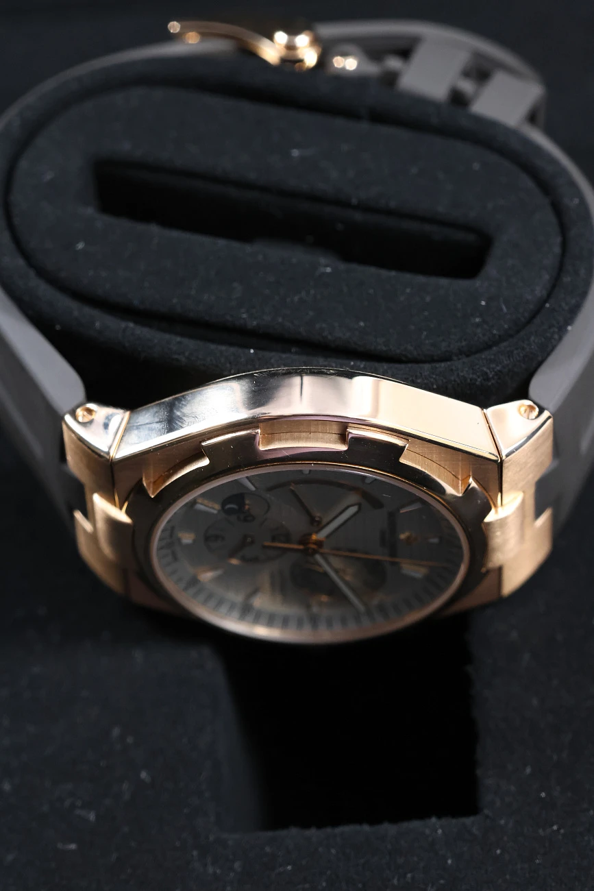 Часы Vacheron Constantin  Overseas Dual Time Rose Gold White Dial  47450/B01A-9227