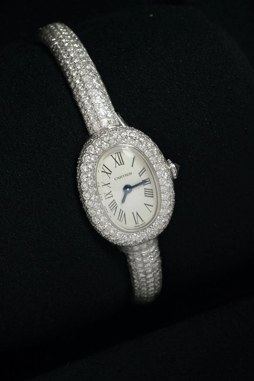Часы Cartier  Baignoire Full Diamonds Pave Size 16 White Gold  HPI01773