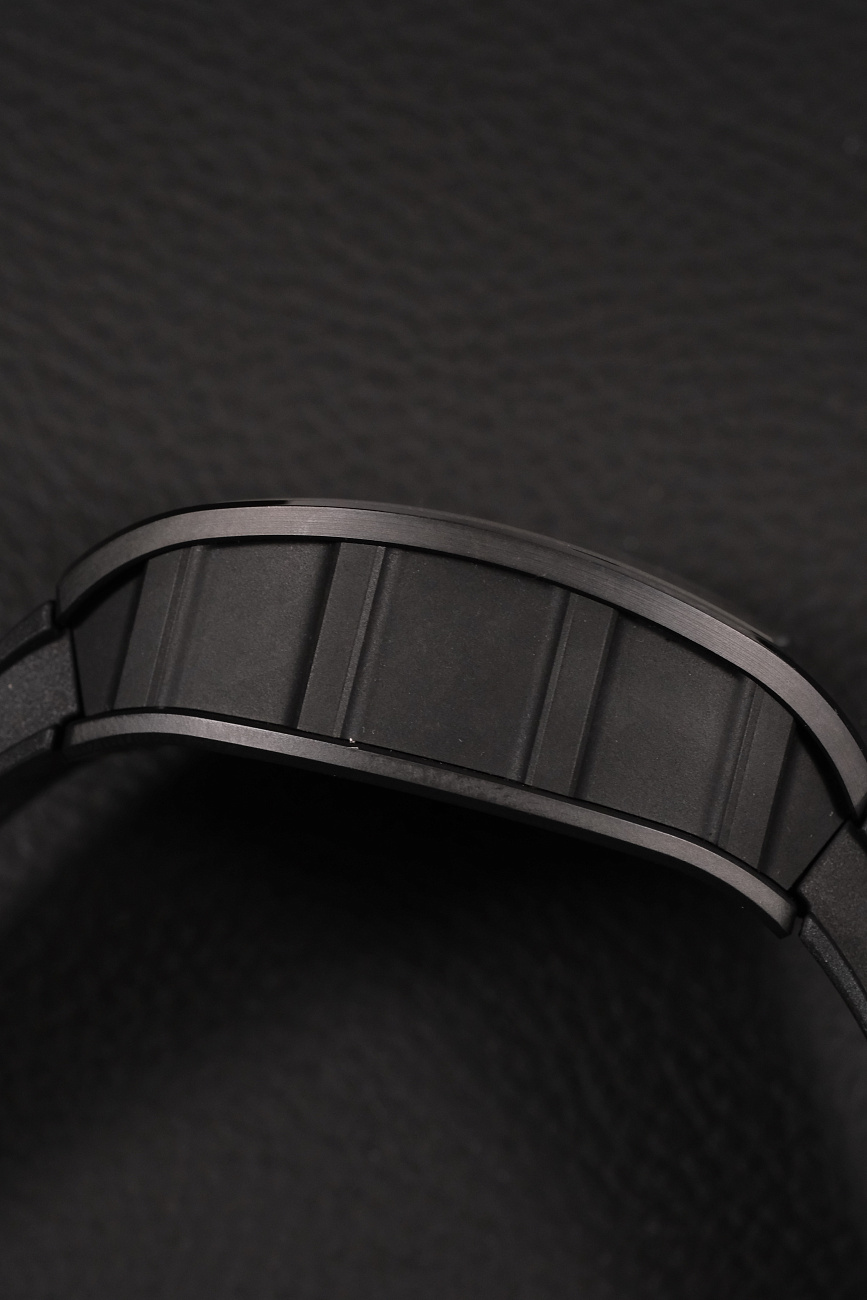 Часы Richard Mille  52-01 'Skull' Black Ceramic Limited Edition Of 30  RM 52-01