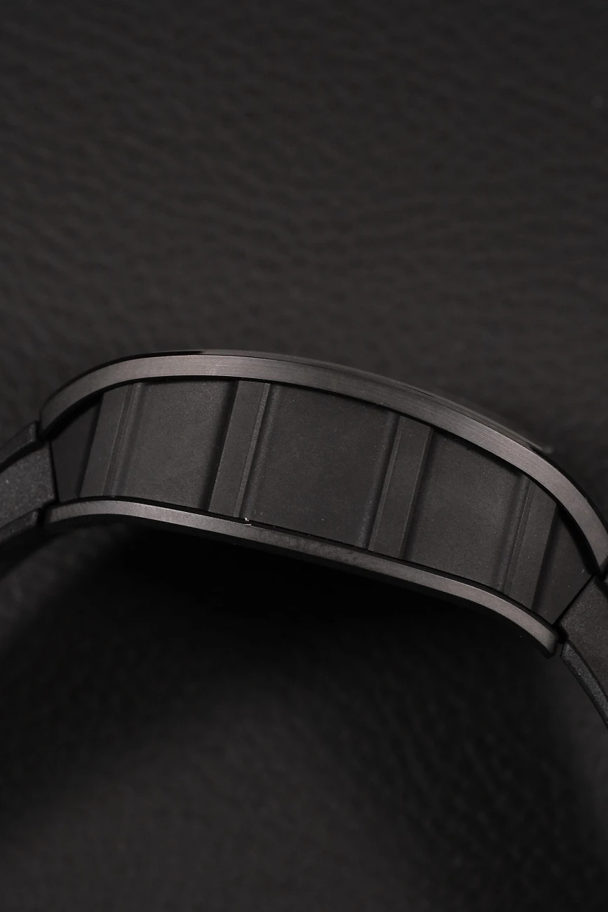 Часы Richard Mille  52-01 'Skull' Black Ceramic Limited Edition Of 30  RM 52-01