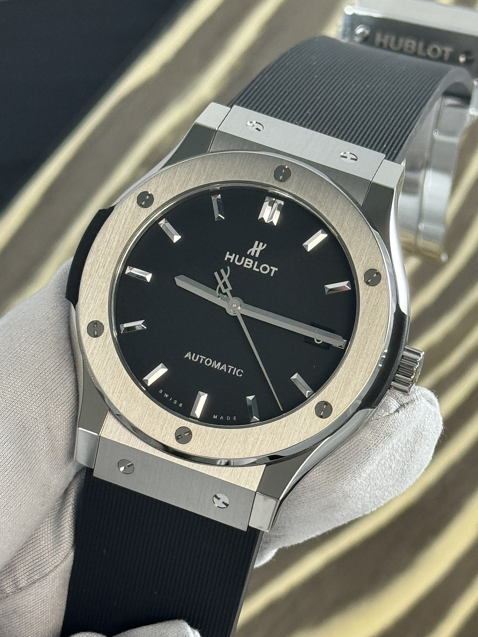 Часы Hublot  Classic Fusion Black Titanium 45 Mm  511.NX.7170.RX
