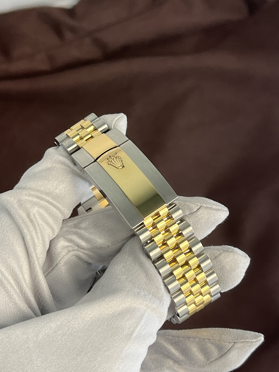 Часы Rolex  Sky-Dweller 42Mm Steel And Yellow Black Dial 2023  326933