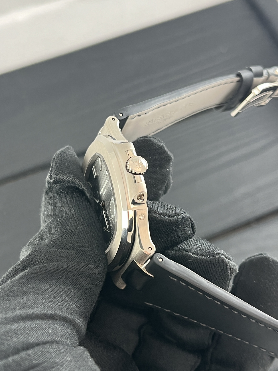 Часы Patek Philippe  Nautilus White Gold  5712G-001