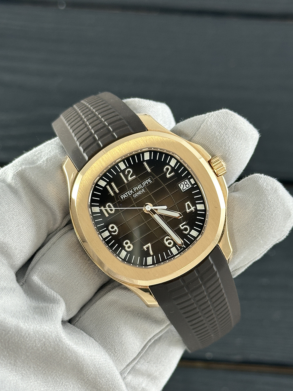 Часы Patek Philippe  -Aquanaut Rose Gold  5167R-001