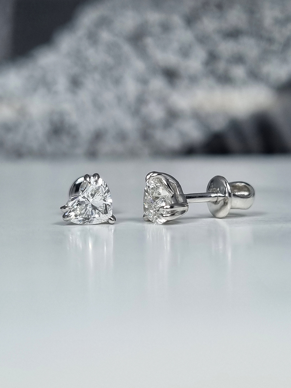 Украшение GIA  СЕРЬГИ 0,50/0,53 ct. G/VS &quot;Heart Diamonds&quot;   