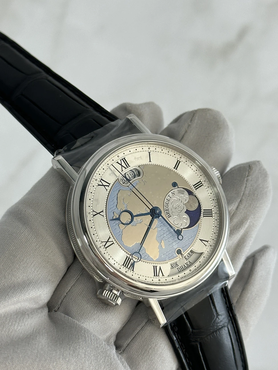 Часы Breguet  Classique Hora Mundi Platinum Asia  5717PT/AS/9ZU