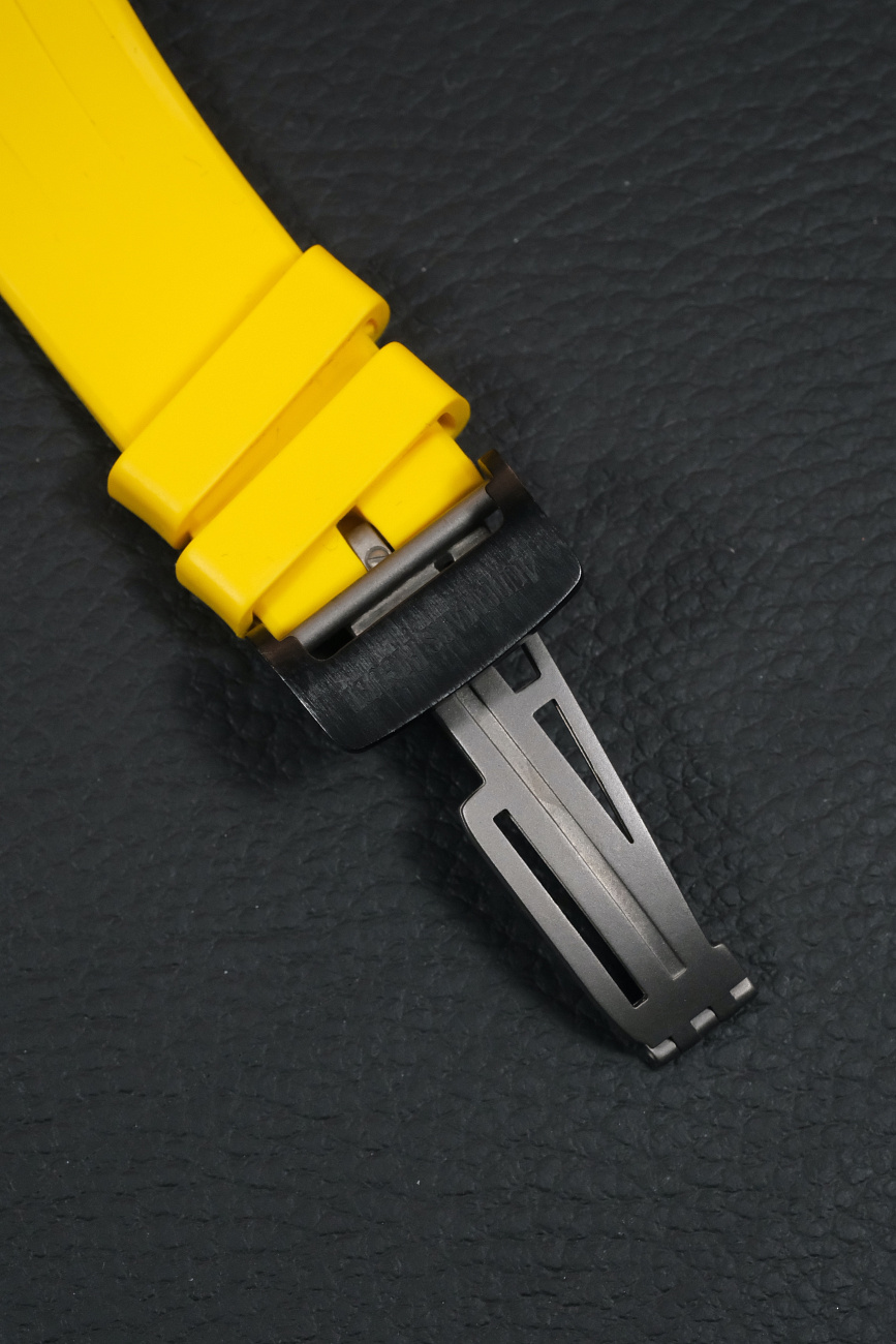 Часы Audemars Piguet  Audemars Piguet Royal Oak Offshore Chronograph 42 Bumblebee  26176FO.OO.D101CR.03