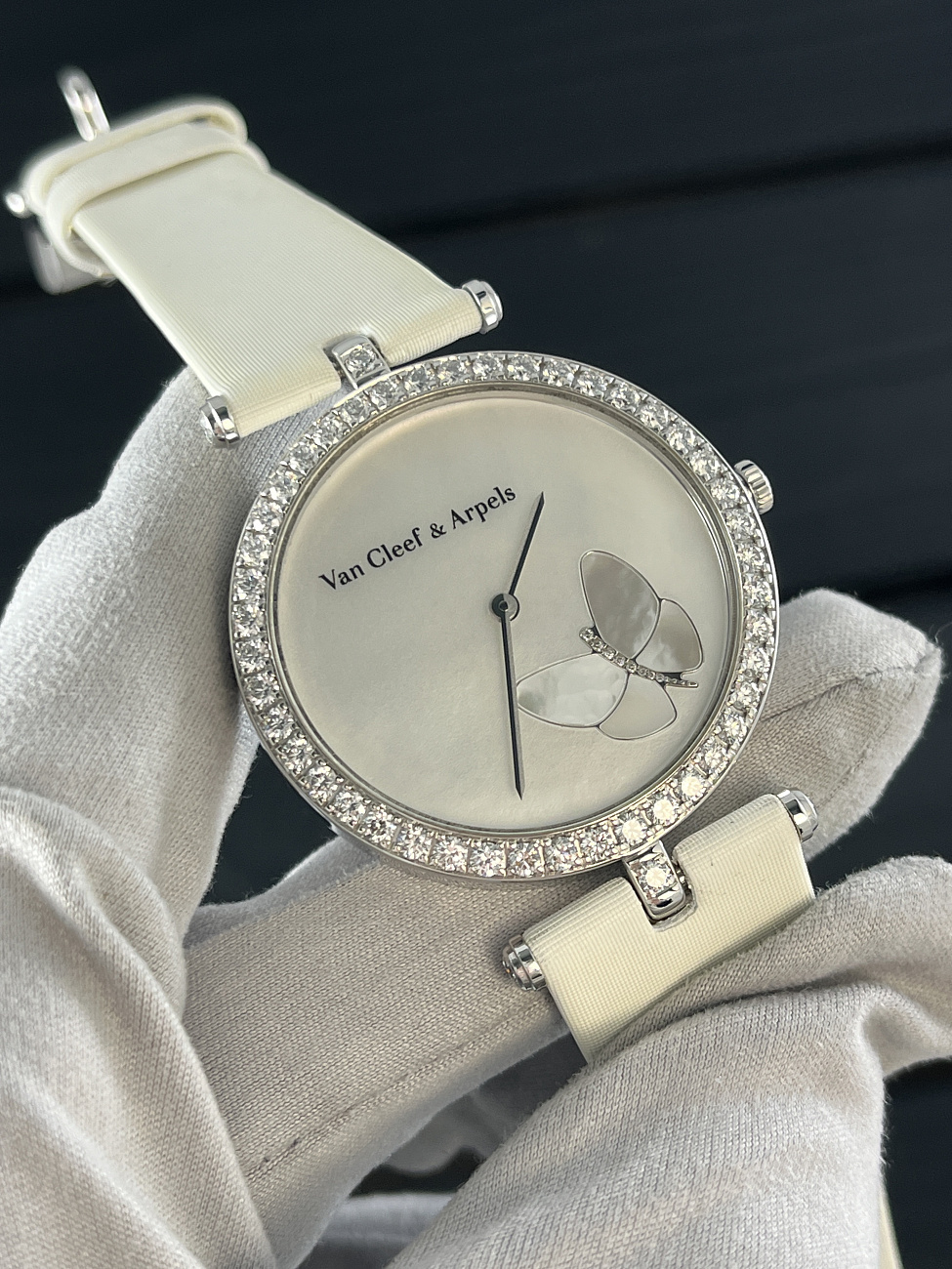Украшение Van Cleef & Arpels  Lady Arpels Butterfly 36 Mm  WDWF08B3 