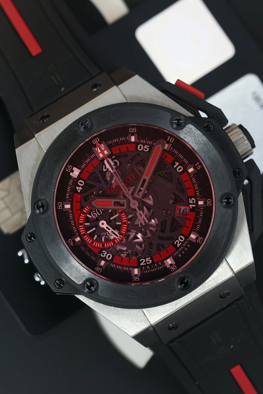 Часы Hublot  King Power UEFA EURO 2012  716.NM.1129.RX.EUR12