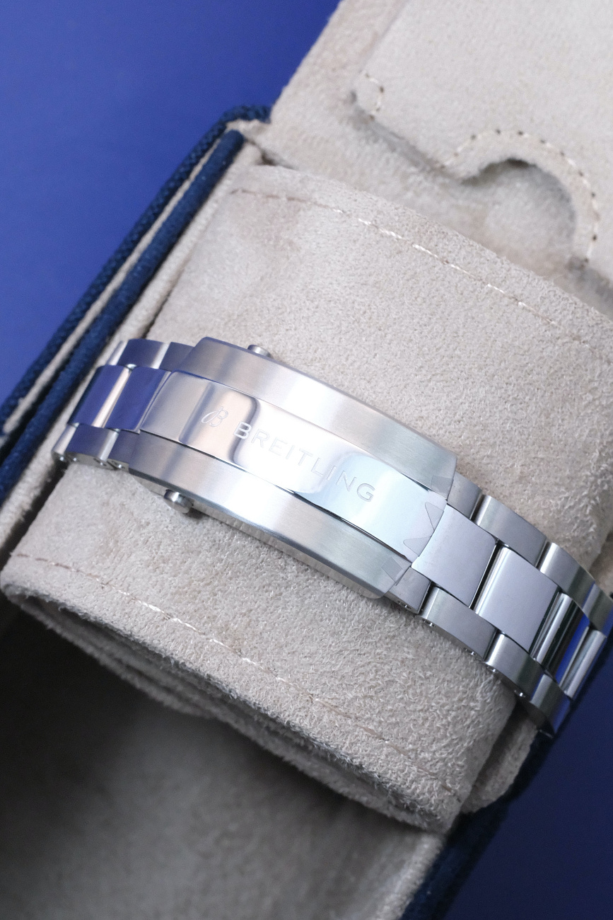 Часы Breitling  Superocean Automatic 44 Tiffany Dial  A17376211L2A1