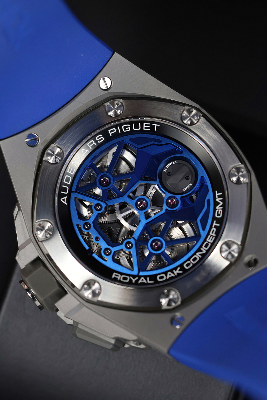 Часы Audemars Piguet  Royal Oak Concept Flying Tourbillon GMT BLUE  26589IO.OO.D030CA.01