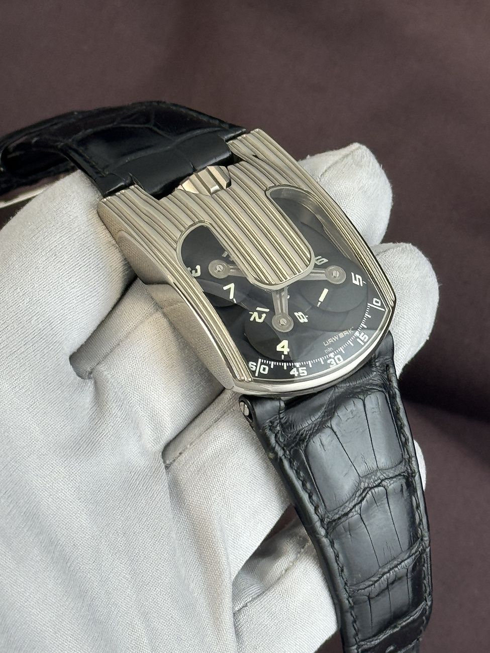 Часы Urwerk  Urwerk 103  UR103