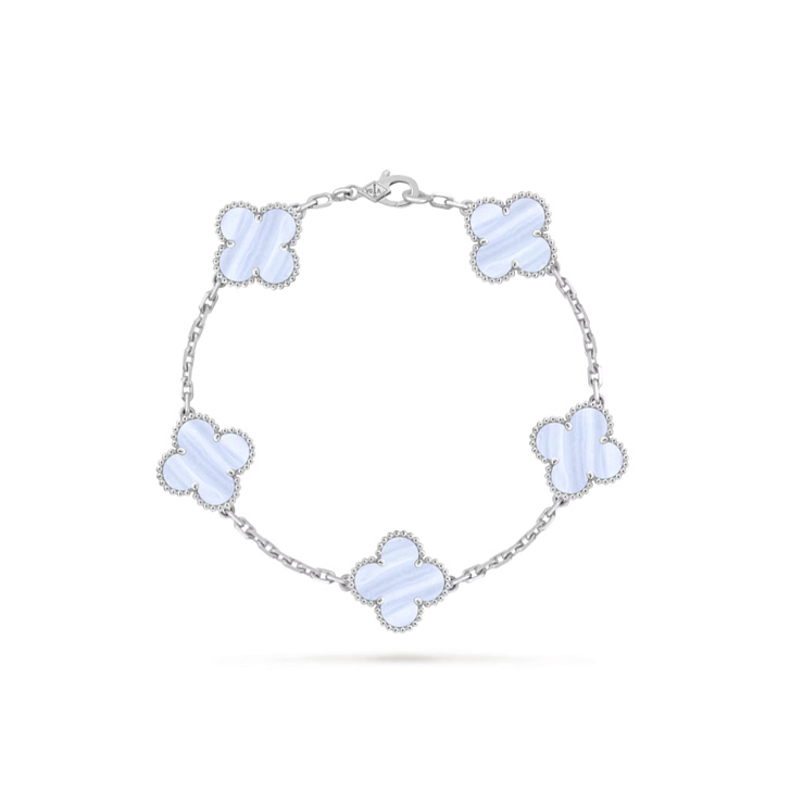 Van Cleef & Arpels в наличии в Москве в &quot;Мануфактуре&quot;! 