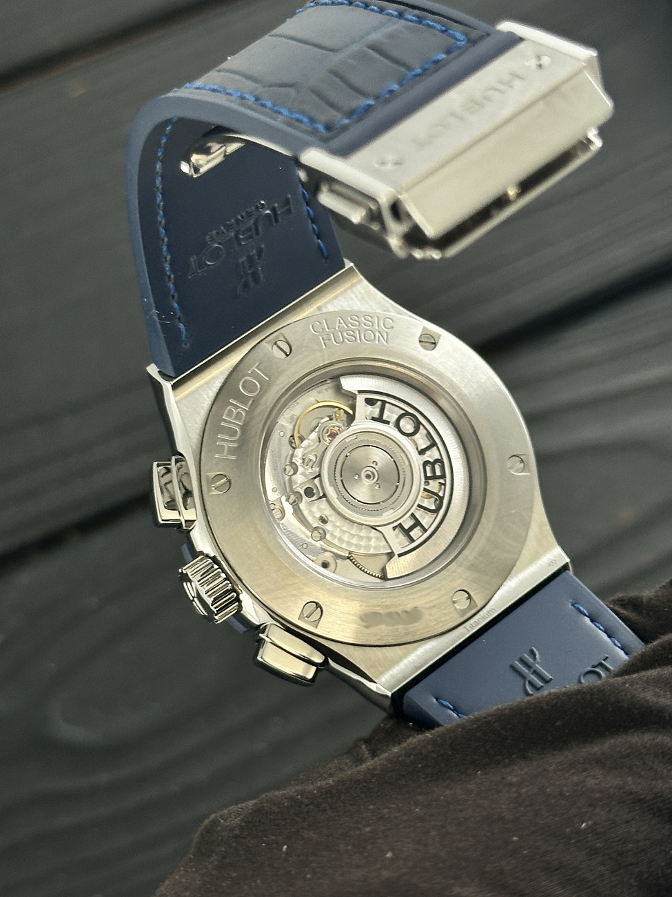 Часы Hublot  Classic Fusion Chronograph Titanium Blue 45 Mm  521.NX.7170.LR