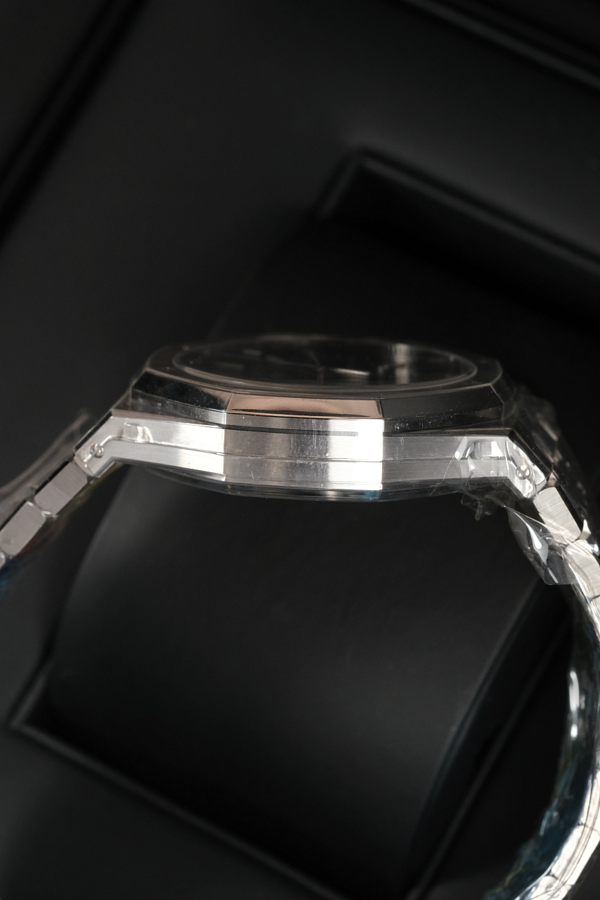 Часы Audemars Piguet  Royal Oak Selfwinding Blue 41 Mm  15500ST.OO.1220ST.01