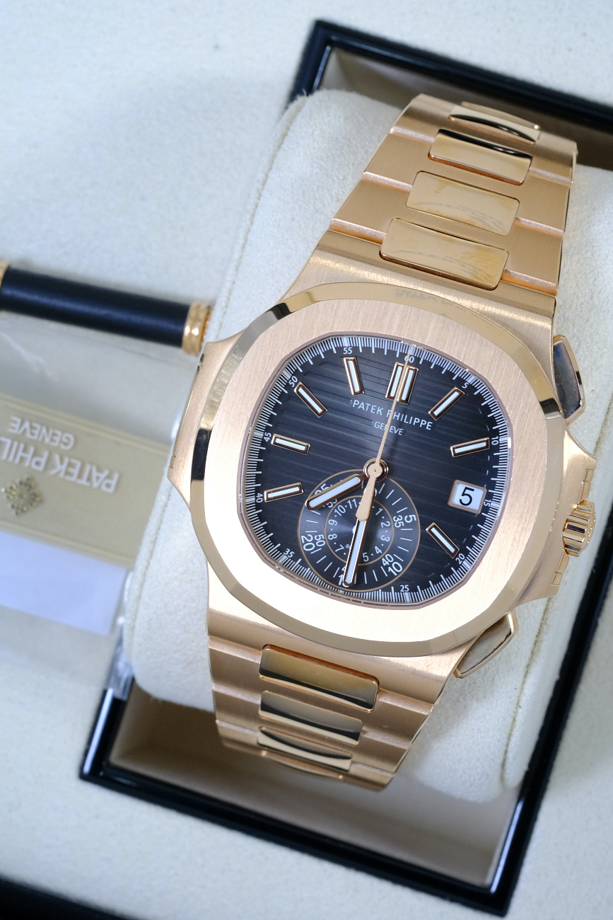 Часы Patek Philippe  Nautilus Chronograph Rose Gold  5980R/1R-001