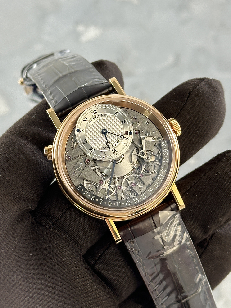 Часы Breguet  Traditional Rose Gold 40Mm  7597BR/G1/9WU