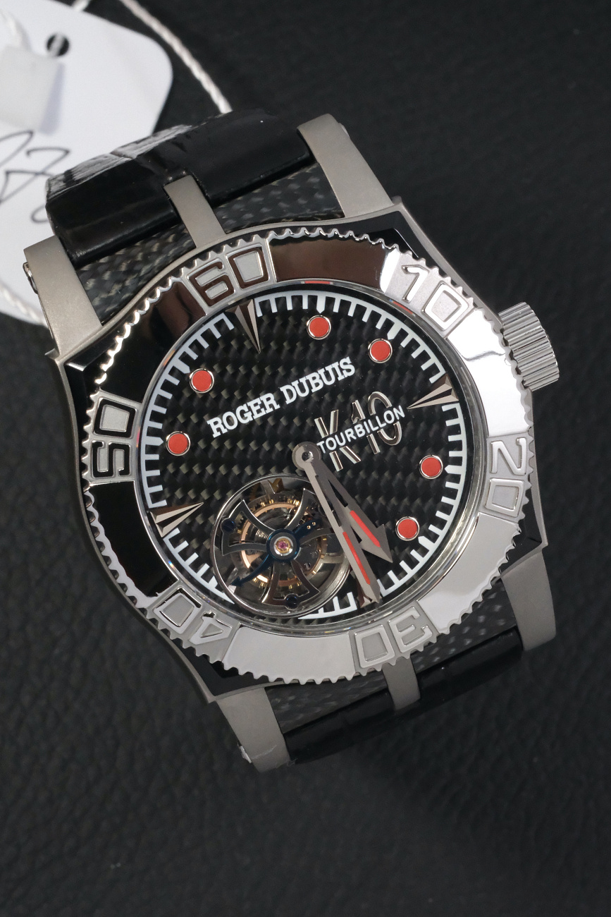 Часы Roger Dubuis  Easydiver K10 Tourbillon  SE48 05 7.N/9 K9/K10