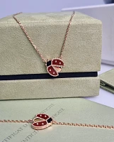 Украшение Van Cleef &amp; Arpels  Lucky Spring Pendant, Open Wings Ladybug  VCARP9X000 