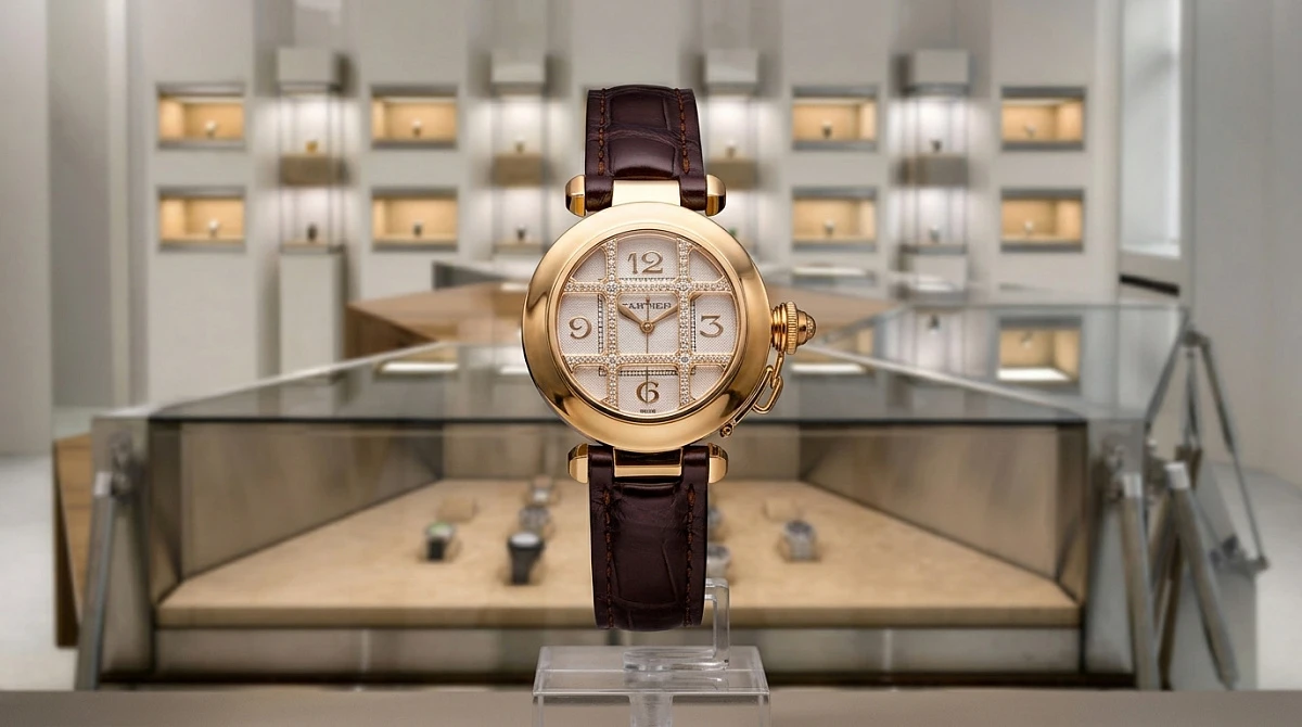 Архитектура ювелирного авангарда: Cartier Pasha 32 мм с бриллиантовой решеткой