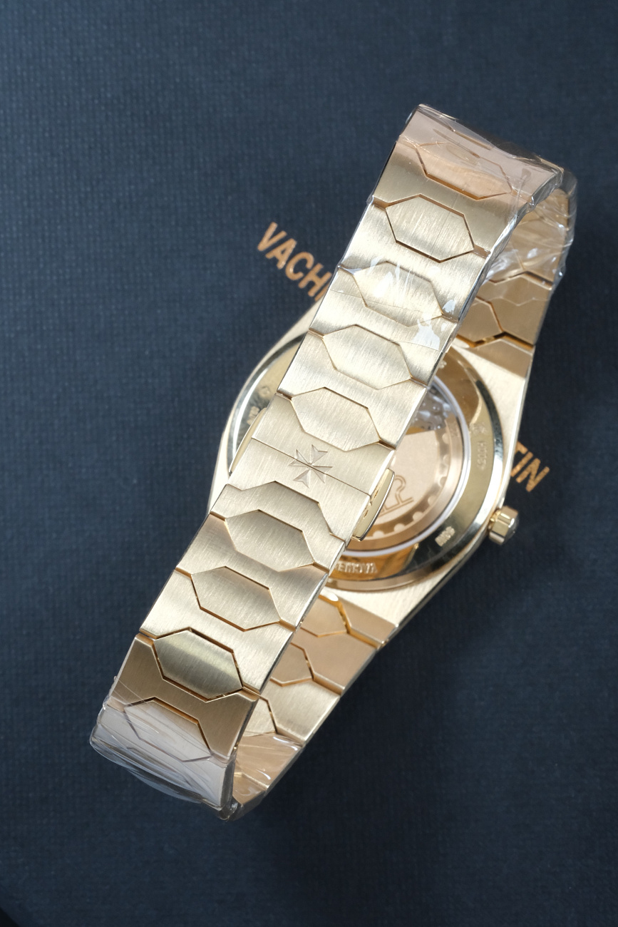 Часы Vacheron Constantin  Historiques Jumbo 222  4200H/222J-B935