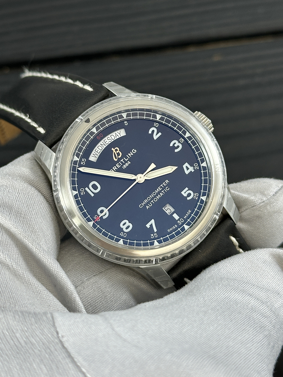 Часы Breitling  Aviator 8 Automatic Day & Date 41  A45330101B1X2