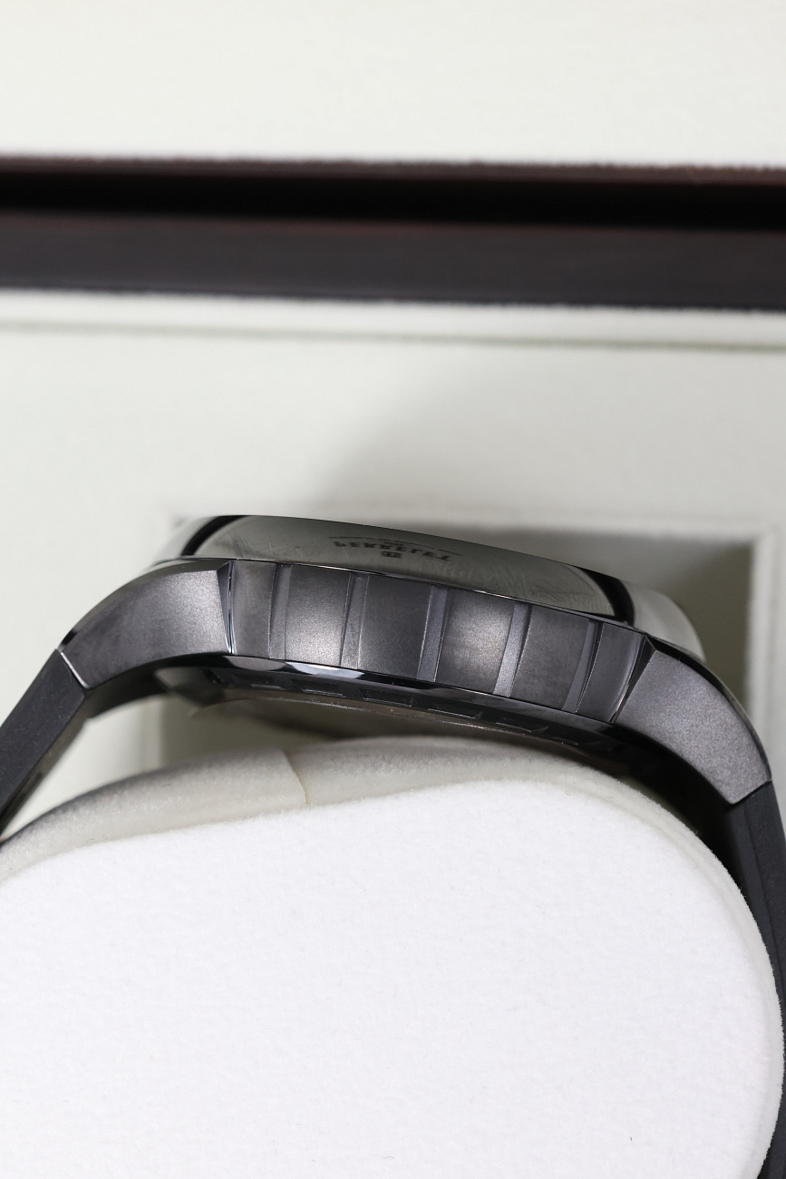 Часы Perrelet  007 Limited Edition 'Playing with Fire'  A8008/1