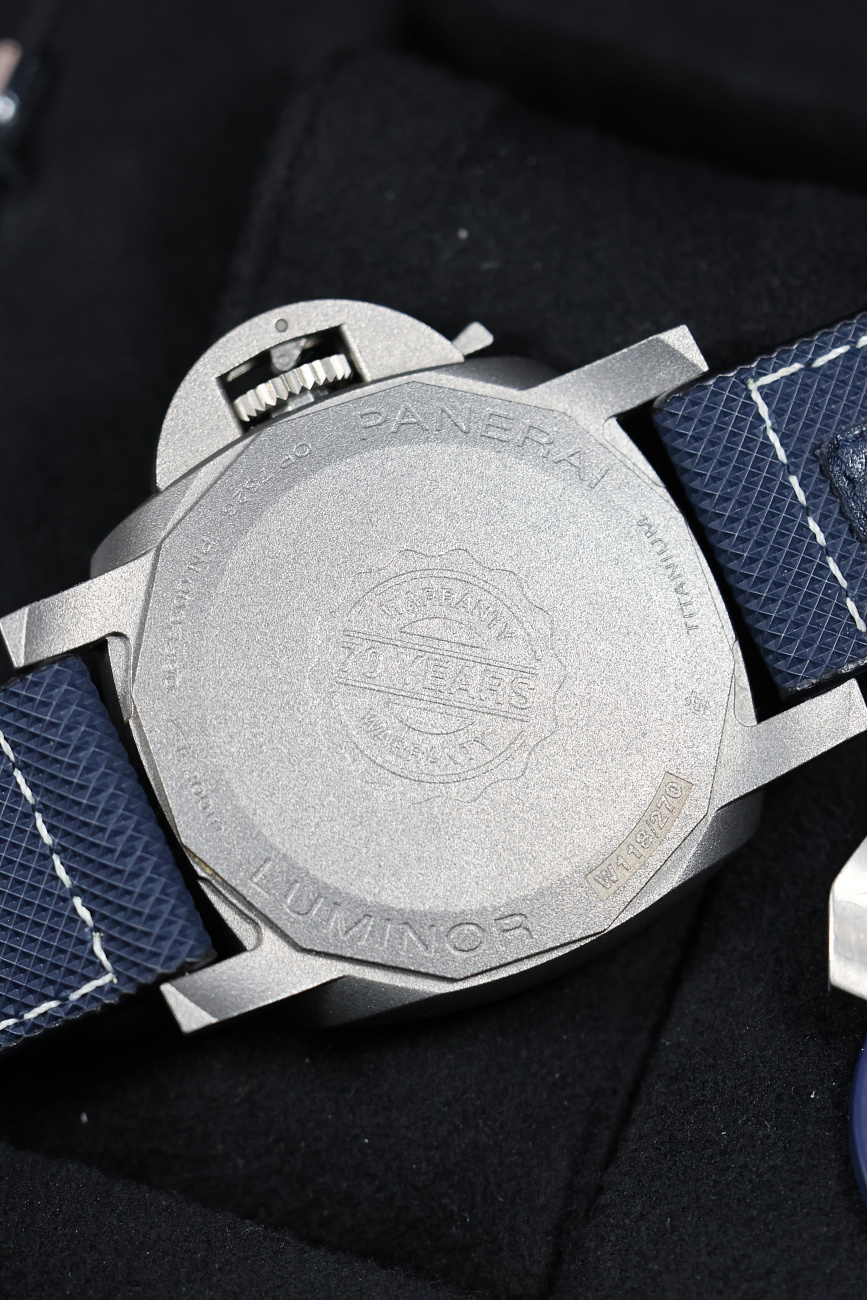 Часы Panerai  Luminor Marina 70 Years Anniversary. Гарантия 70 лет  PAM01117